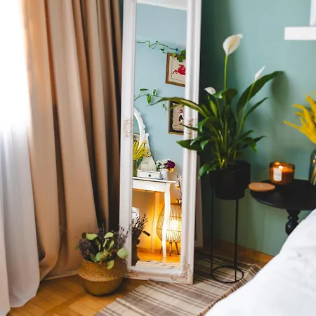 דירה Happy Place - 1-Bedroom Apartment With Workspace בוקרשט