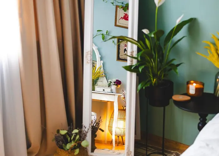 Lägenhet The Sunflower Retreat - Bright & Stylish 1br Bukarest