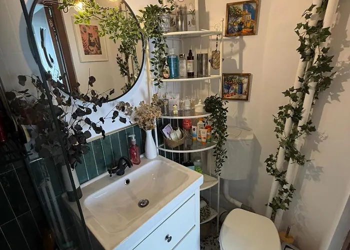 The Sunflower Retreat - Bright & Stylish 1br *